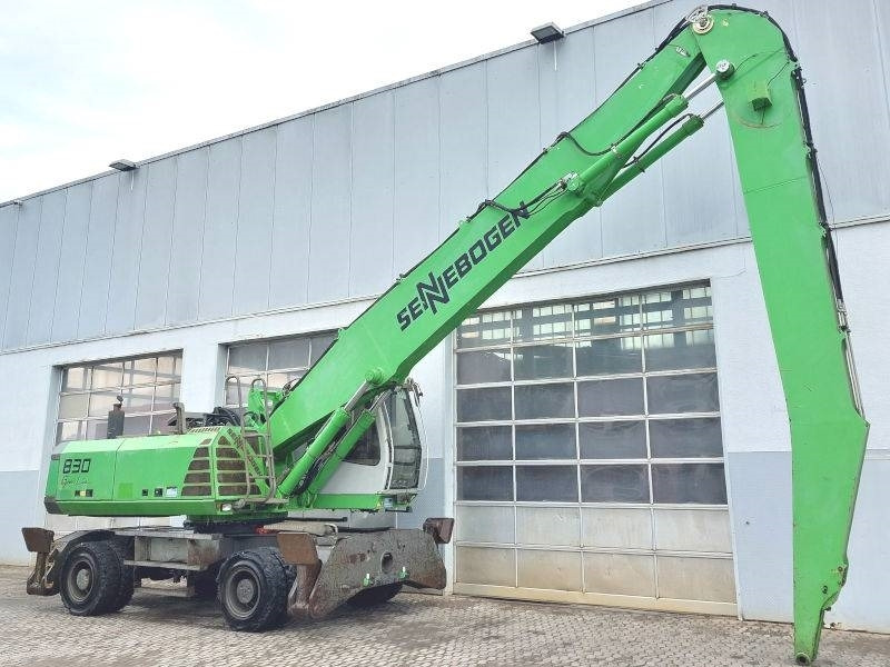 Sennebogen 830 - Справувач со отпад/ Индустрија: слика 4 Sennebogen 830 - Справувач со отпад/ Индустрија: слика 4