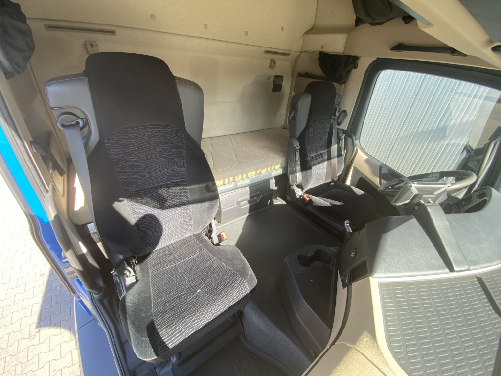Камион влекач Mercedes-Benz 2642 LS 6x4 / Atlas 332.3 E-AS Faltkran: слика 15