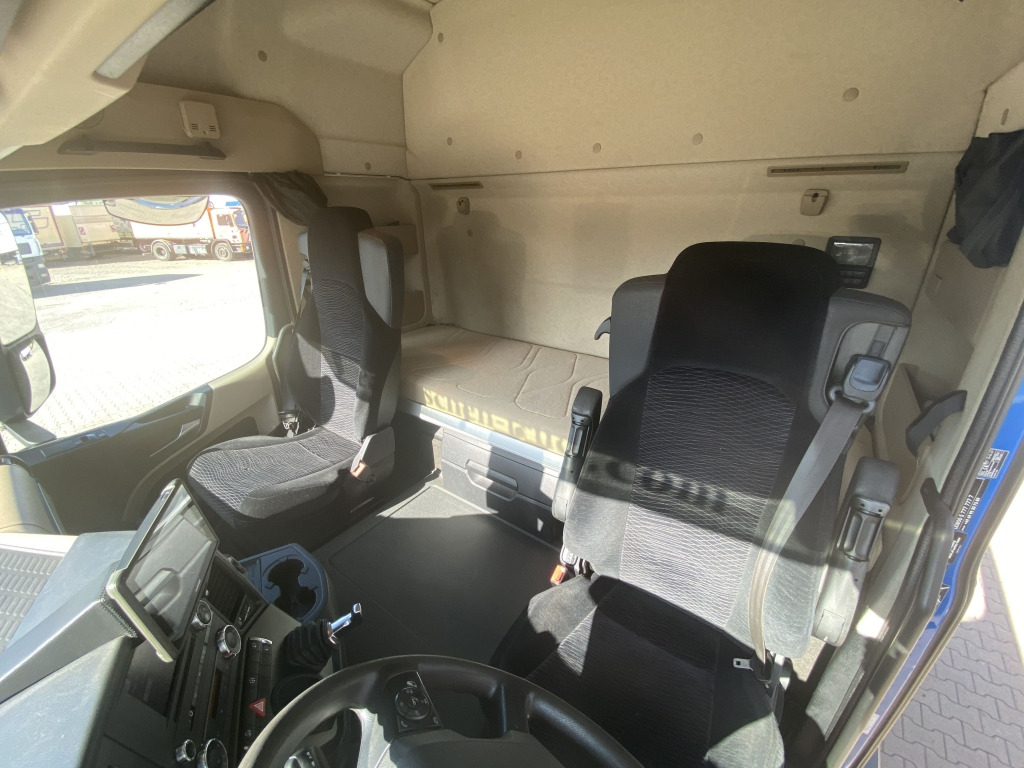 Камион влекач Mercedes-Benz 2642 LS 6x4 / Atlas 332.3 E-AS Faltkran: слика 14