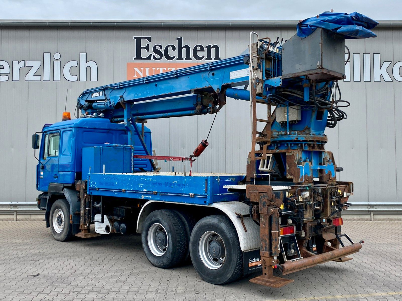 MAN 27.464 6x4 | MKG HMK 350a 2L*FUNK*Retarder*AHK MAN 27.464 6x4 | MKG HMK 350a 2L*FUNK*Retarder*AHK - Камион со кран: слика 3 MAN 27.464 6x4 | MKG HMK 350a 2L*FUNK*Retarder*AHK MAN 27.464 6x4 | MKG HMK 350a 2L*FUNK*Retarder*AHK - Камион со кран: слика 3