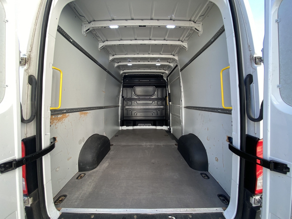 MAN TGE 3.140 4x2 - Товарно комбе: слика 2 MAN TGE 3.140 4x2 - Товарно комбе: слика 2