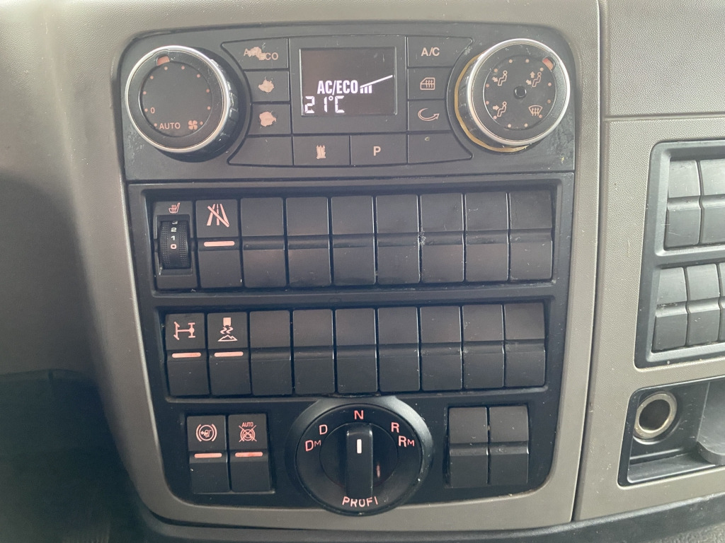 Камион со церада MAN TGL 12.250 4x2 BL: слика 17 Камион со церада MAN TGL 12.250 4x2 BL: слика 17