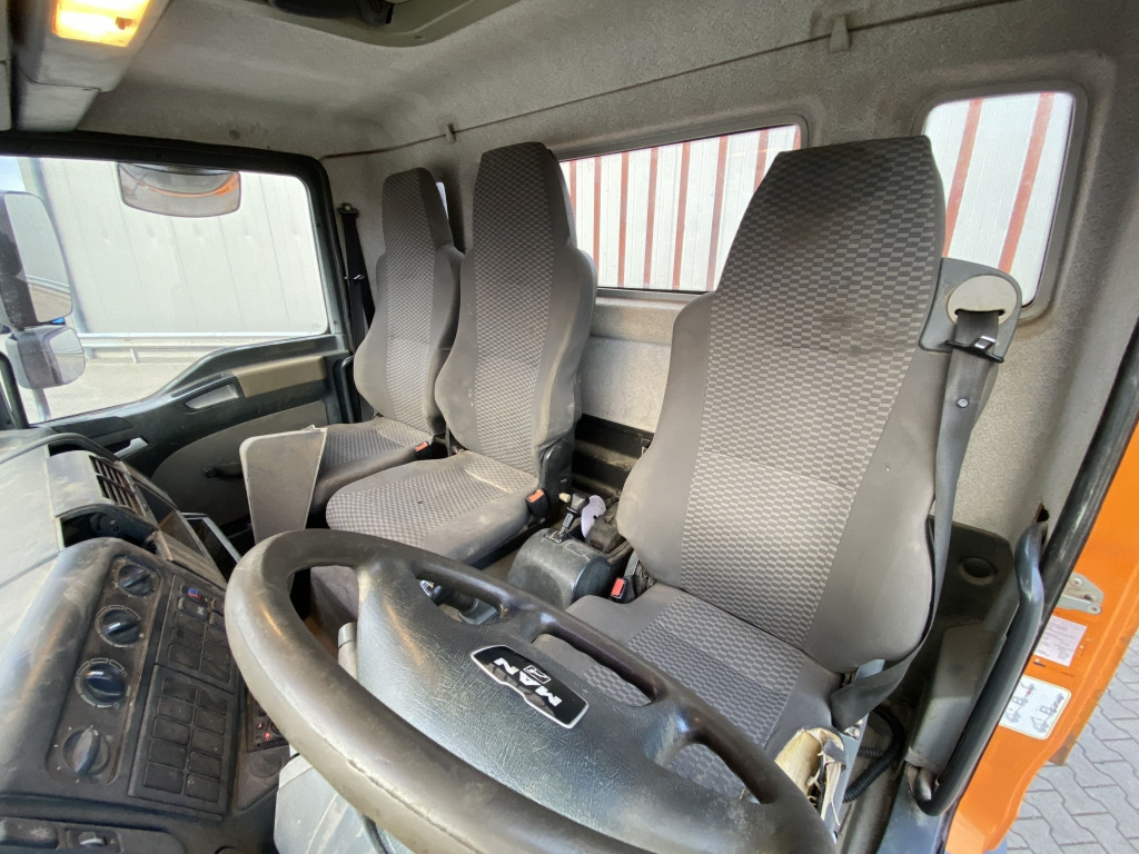 MAN TGL 8.210 4x2 BL - Камион со платформа: слика 4 MAN TGL 8.210 4x2 BL - Камион со платформа: слика 4