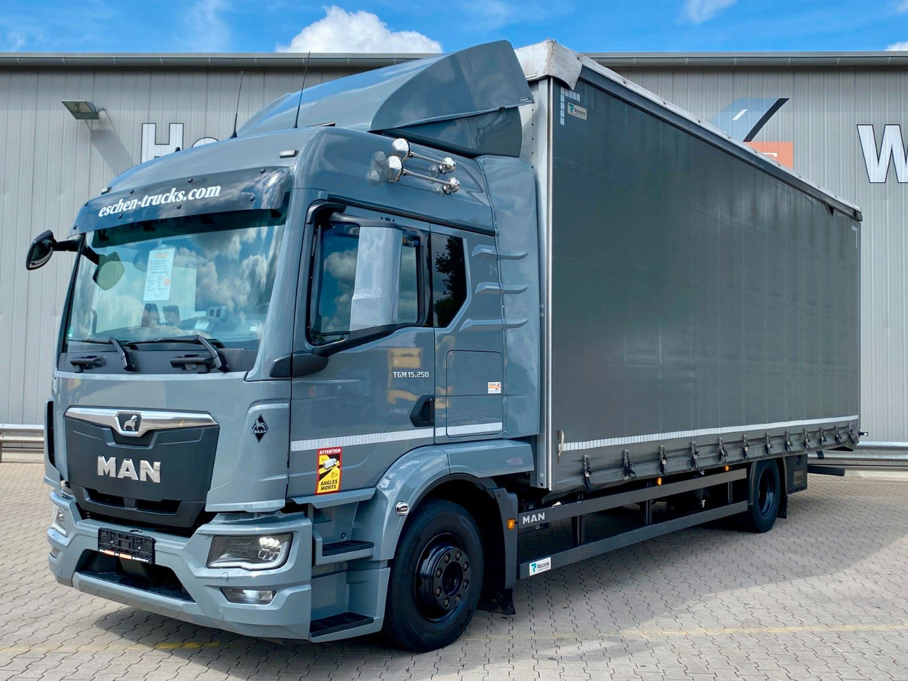 MAN TGM 15.250 + Redos Anhänger GESAMTZUG|Durchlader - Камион со церада: слика 2 MAN TGM 15.250 + Redos Anhänger GESAMTZUG|Durchlader - Камион со церада: слика 2