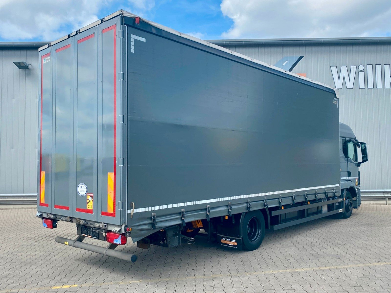 MAN TGM 15.250 + Redos Anhänger GESAMTZUG|Durchlader - Камион со церада: слика 3 MAN TGM 15.250 + Redos Anhänger GESAMTZUG|Durchlader - Камион со церада: слика 3