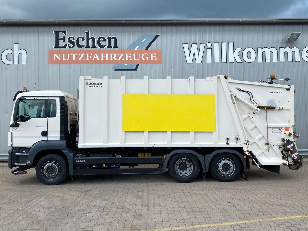 MAN TGS 26.320 6x2-4 | Zöller Medium X2EC24*3x Sitze - Камион за ѓубре: слика 2 MAN TGS 26.320 6x2-4 | Zöller Medium X2EC24*3x Sitze - Камион за ѓубре: слика 2