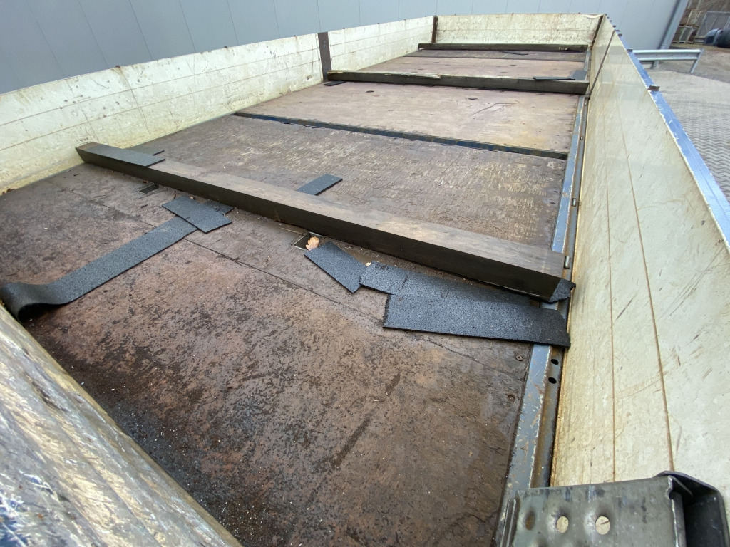 Mercedes-Benz 1224 L Atego / MKG-Faltkran - Камион со платформа, Камион со кран: слика 2 Mercedes-Benz 1224 L Atego / MKG-Faltkran - Камион со платформа, Камион со кран: слика 2