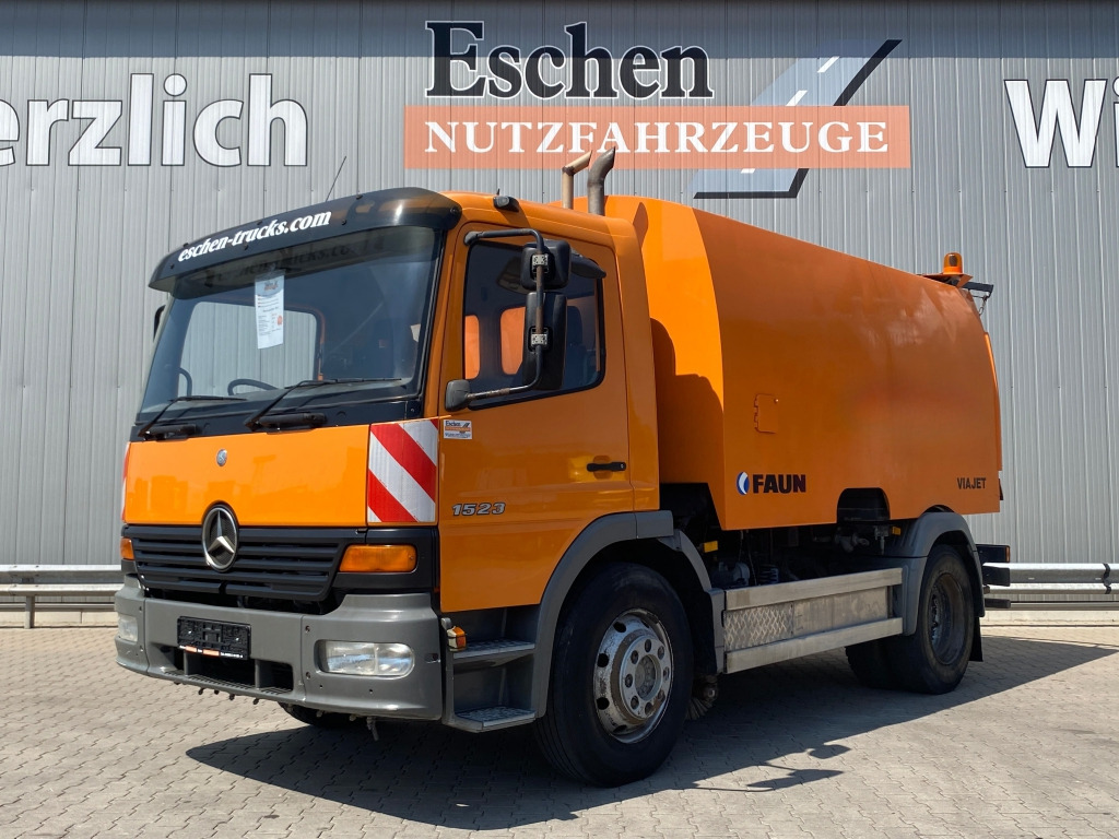 Mercedes-Benz 1523 L - Возило за метење: слика 1 Mercedes-Benz 1523 L - Возило за метење: слика 1