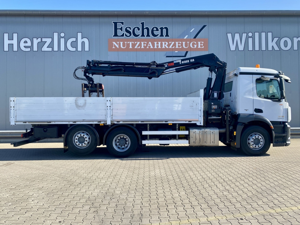 Камион со платформа, Камион со кран Mercedes-Benz 2533 L 6x2 / HIAB X-HIDUO 188/ES-3 Kran: слика 7