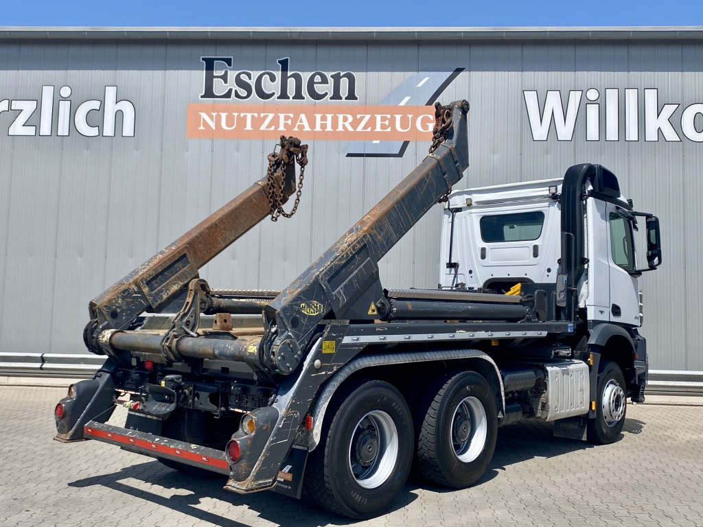 Mercedes-Benz 2643 L 6x4 - Камион за подигање контејнери: слика 5 Mercedes-Benz 2643 L 6x4 - Камион за подигање контејнери: слика 5