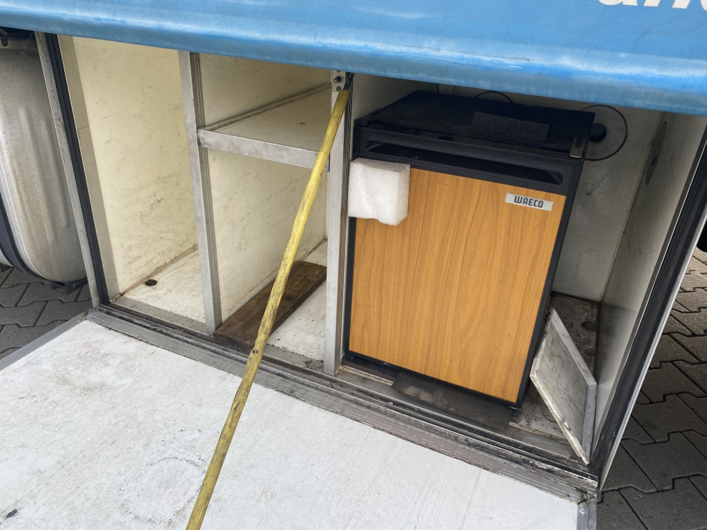 Scania 114 G 340 / 6x2 BL - Камион со церада: слика 4 Scania 114 G 340 / 6x2 BL - Камион со церада: слика 4