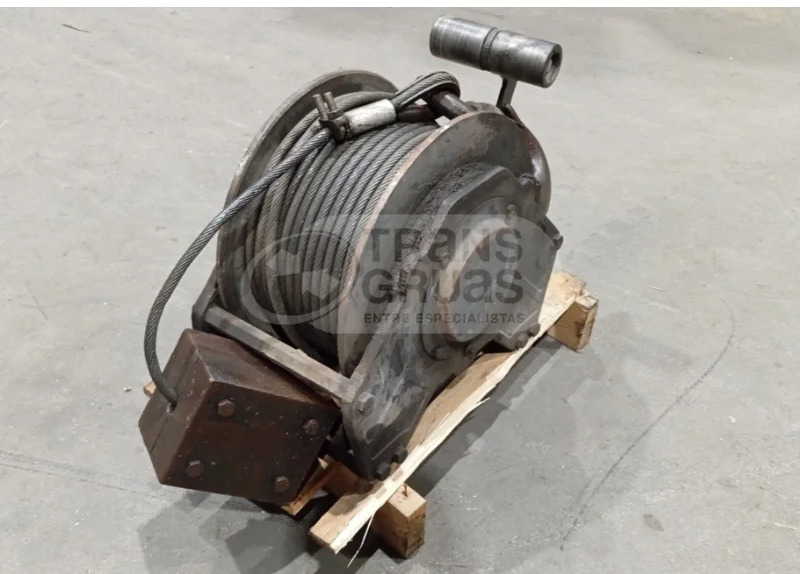 Cabrestante de elevación Dinamic Oil - Чекрек: слика 1 Cabrestante de elevación Dinamic Oil - Чекрек: слика 1