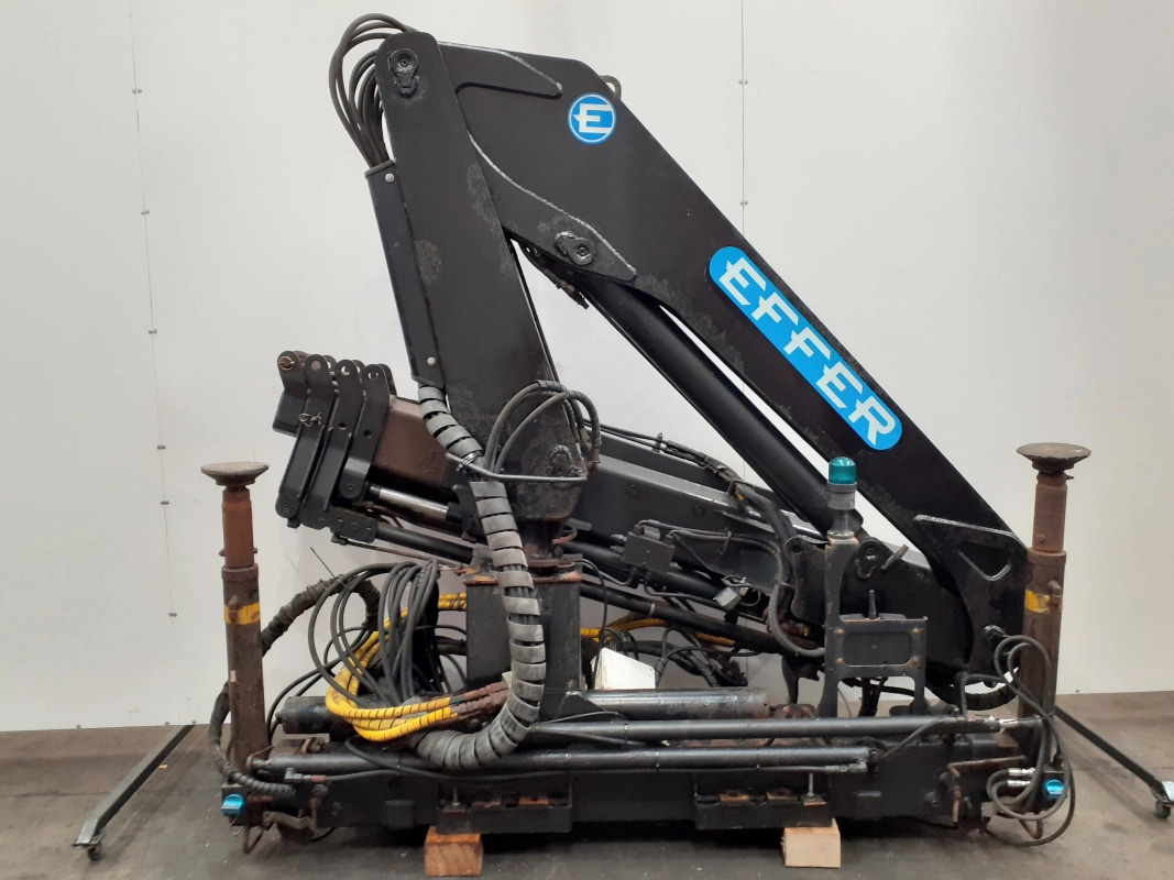 Grúa Effer 100 - 3S - Кран за натоварување за Камион: слика 1 Grúa Effer 100 - 3S - Кран за натоварување за Камион: слика 1