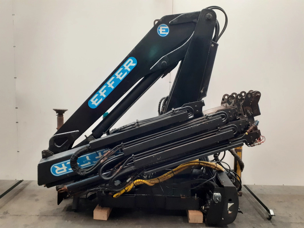 Grúa Effer 100 - 3S - Кран за натоварување за Камион: слика 5 Grúa Effer 100 - 3S - Кран за натоварување за Камион: слика 5