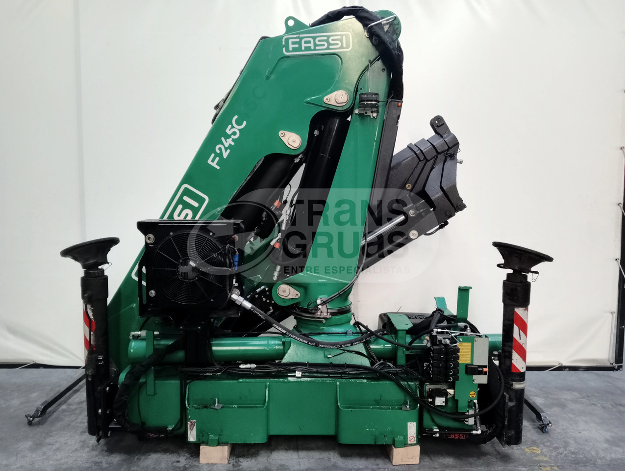 Grúa Fassi F245AC.0.24 E-ACTIVE - Кран за натоварување за Камион: слика 1 Grúa Fassi F245AC.0.24 E-ACTIVE - Кран за натоварување за Камион: слика 1