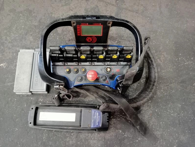 Grúa Fassi F425RA.2.23 E-DYNAMIC - Кран за натоварување за Камион: слика 5 Grúa Fassi F425RA.2.23 E-DYNAMIC - Кран за натоварување за Камион: слика 5