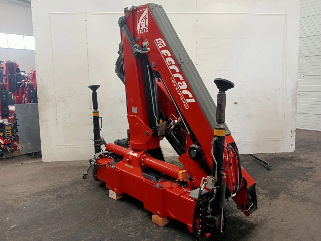 Grúa Ferrari F7131C A5 - Кран за натоварување за Камион: слика 1 Grúa Ferrari F7131C A5 - Кран за натоварување за Камион: слика 1