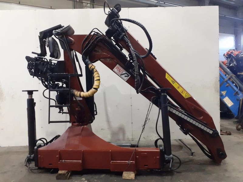 Grúa PENZ 11L - Кран за натоварување за Камион: слика 4 Grúa PENZ 11L - Кран за натоварување за Камион: слика 4