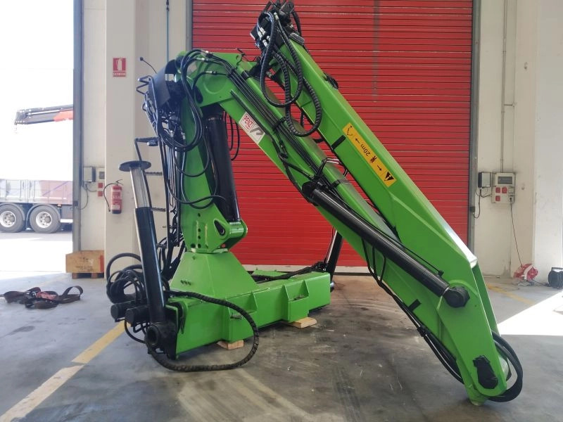 Grúa PENZ 16000 HL - Кран за натоварување за Камион: слика 4 Grúa PENZ 16000 HL - Кран за натоварување за Камион: слика 4