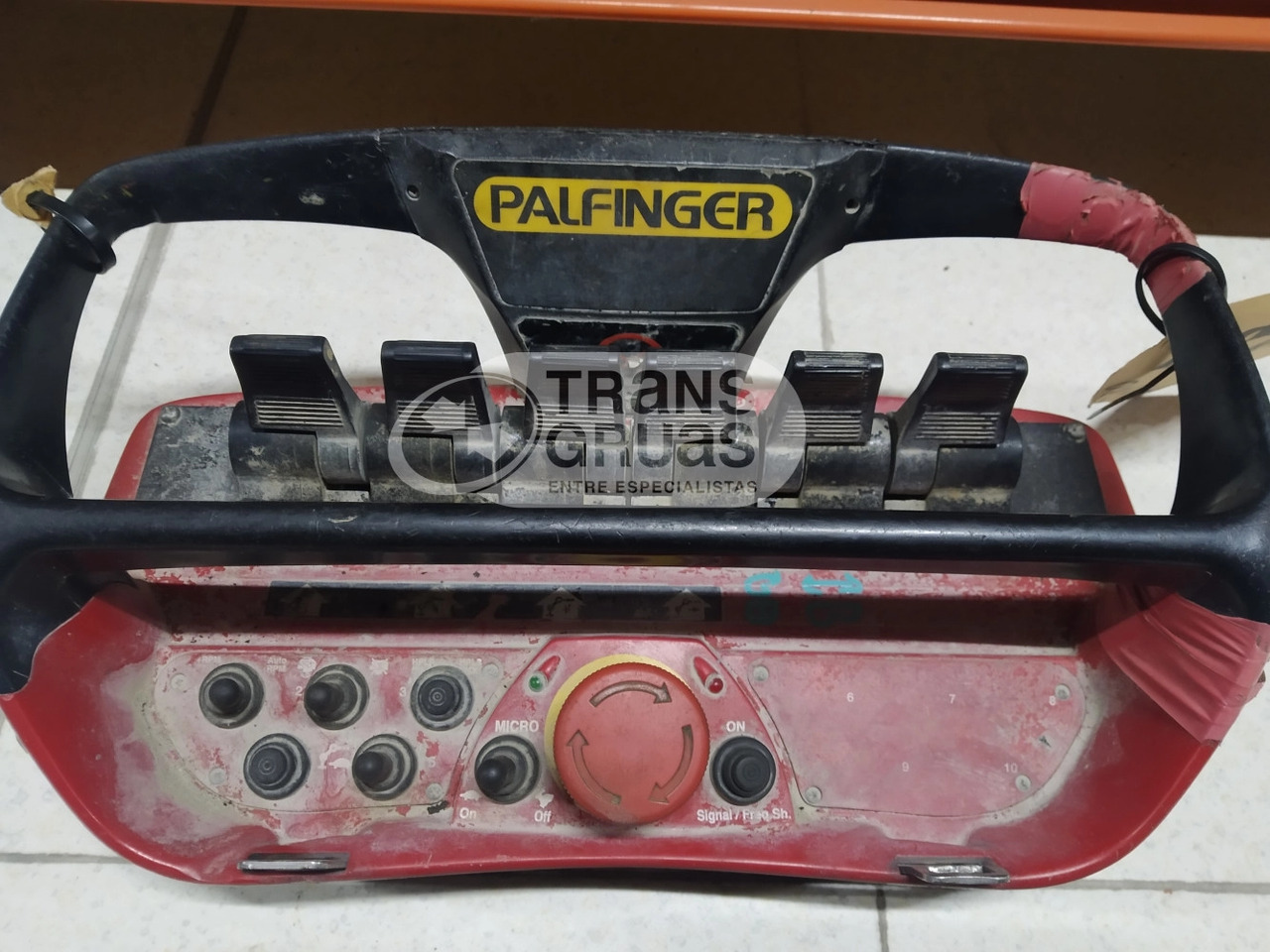 Grúa Palfinger PK 6001 - Кран за натоварување за Камион: слика 2 Grúa Palfinger PK 6001 - Кран за натоварување за Камион: слика 2