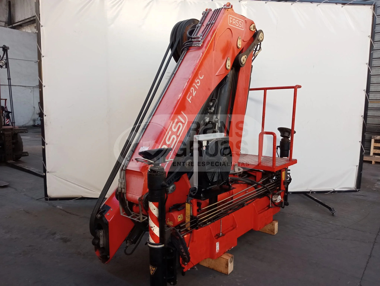 Grúa hidráulica Fassi F215AC.2.24 - Кран за натоварување: слика 4 Grúa hidráulica Fassi F215AC.2.24 - Кран за натоварување: слика 4