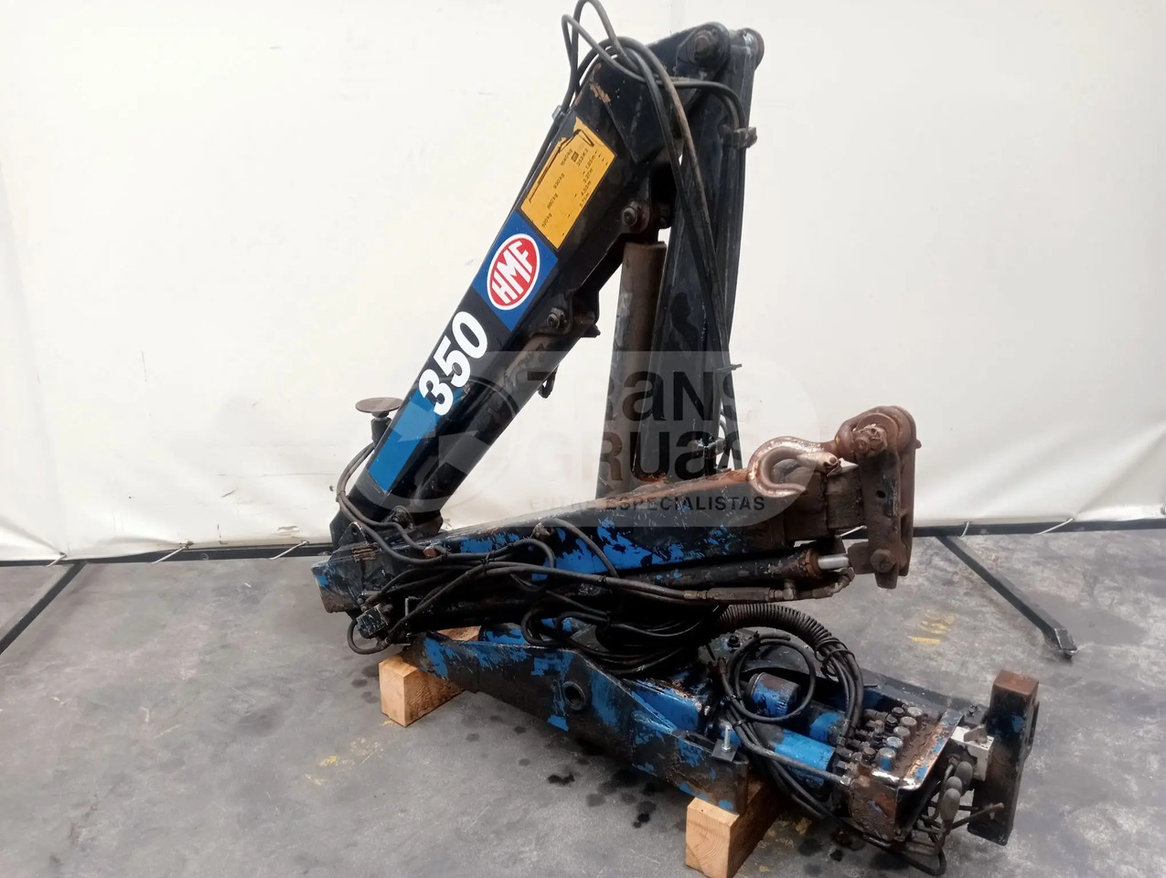 Grúa hidráulica HMF 352 K2 - Кран за натоварување: слика 2 Grúa hidráulica HMF 352 K2 - Кран за натоварување: слика 2