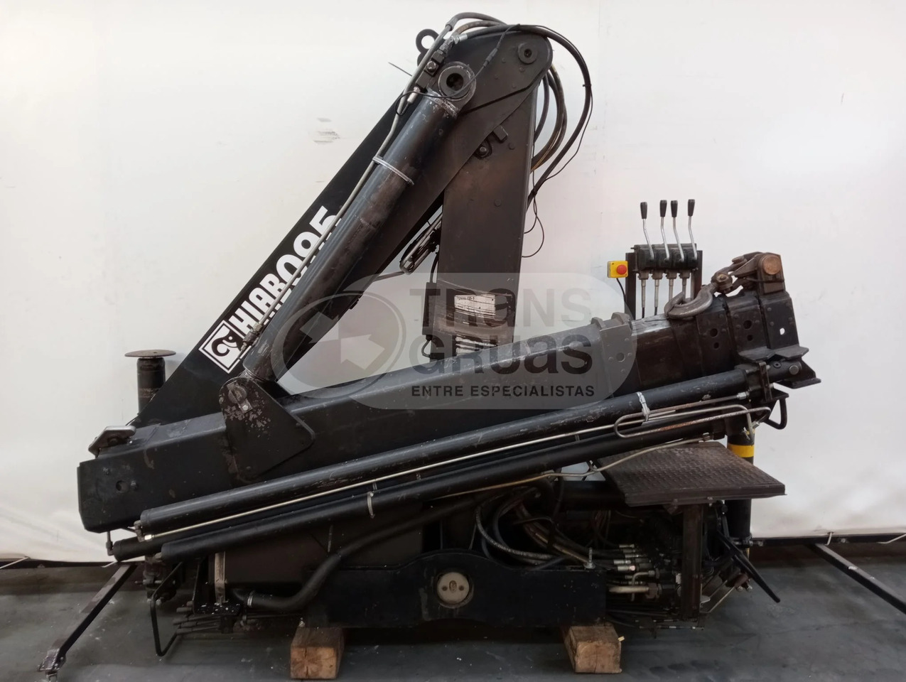 Grúa hidráulica Hiab 095-3 - Кран за натоварување: слика 2 Grúa hidráulica Hiab 095-3 - Кран за натоварување: слика 2