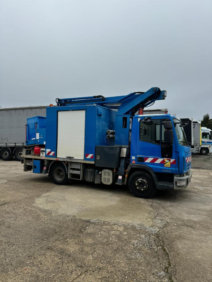 Iveco Eurocargo 100E18 - Камион со подигачка кошница: слика 4 Iveco Eurocargo 100E18 - Камион со подигачка кошница: слика 4