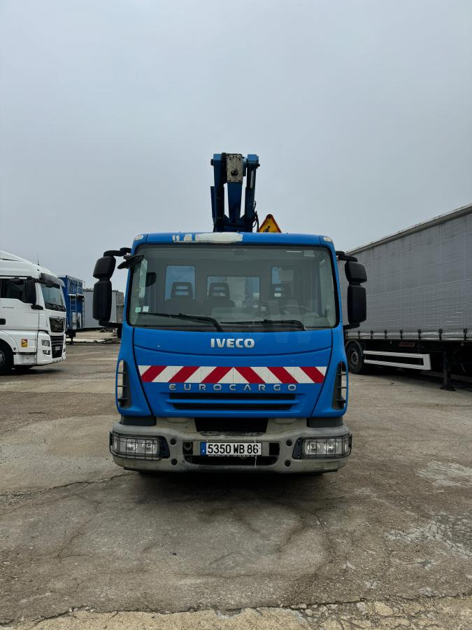 Iveco Eurocargo 100E19 - Камион со подигачка кошница: слика 2 Iveco Eurocargo 100E19 - Камион со подигачка кошница: слика 2