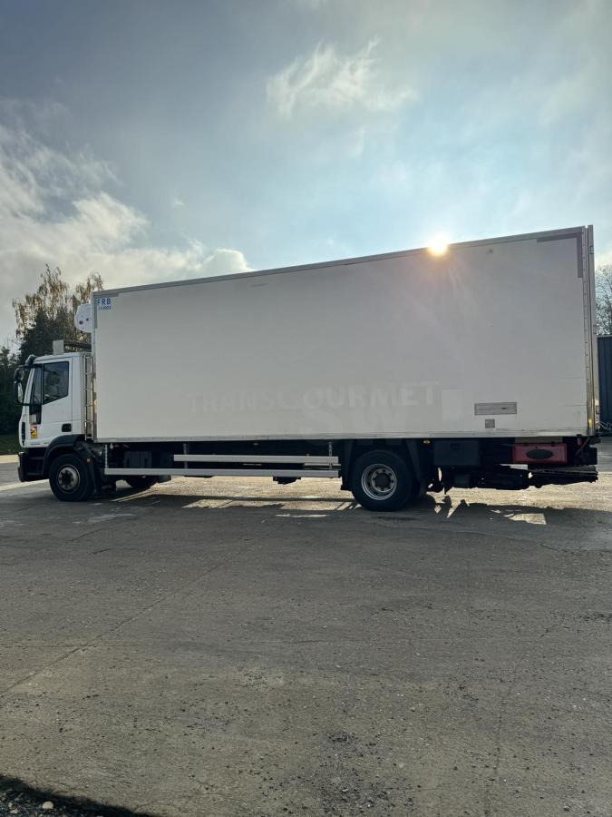 Iveco Eurocargo 160E30 - Камион ладилник: слика 2 Iveco Eurocargo 160E30 - Камион ладилник: слика 2