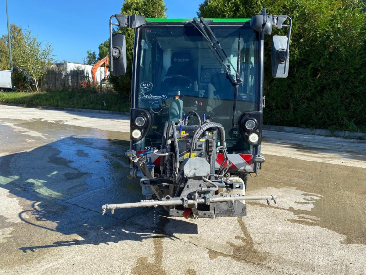 Mathieu Azura MC210 - Возило за метење: слика 4 Mathieu Azura MC210 - Возило за метење: слика 4