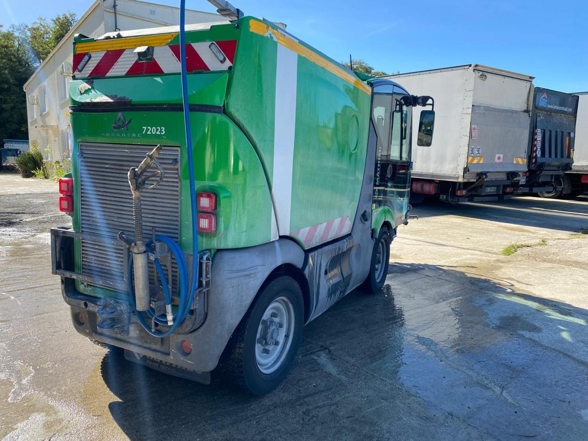 Mathieu Azura MC210 - Возило за метење: слика 3 Mathieu Azura MC210 - Возило за метење: слика 3