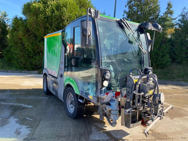 Mathieu Azura MC210 - Возило за метење: слика 1 Mathieu Azura MC210 - Возило за метење: слика 1