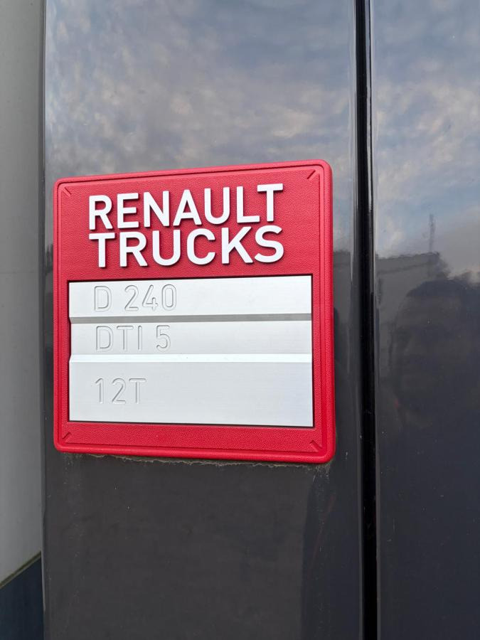 Renault D-Series 240.12 - Камион сандучар: слика 3 Renault D-Series 240.12 - Камион сандучар: слика 3