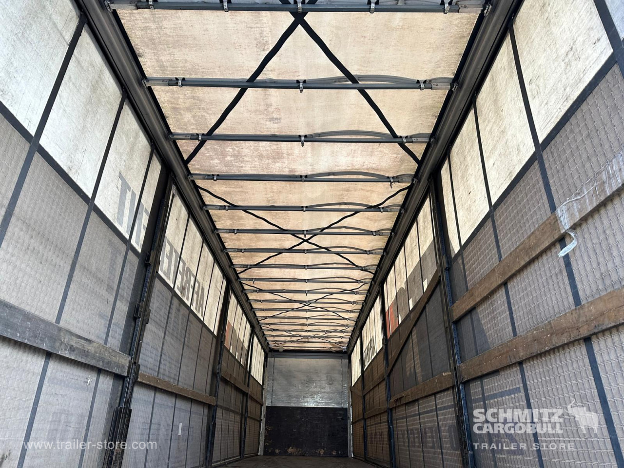 KOEGEL Curtainsider Standard - Полуприколка со церада: слика 5 KOEGEL Curtainsider Standard - Полуприколка со церада: слика 5