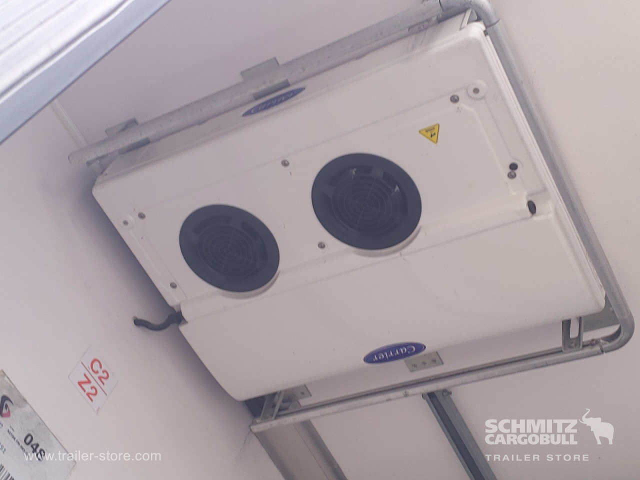 LAMBERET Reefer Multitemp Taillift - Изотермална полуприколка: слика 3 LAMBERET Reefer Multitemp Taillift - Изотермална полуприколка: слика 3