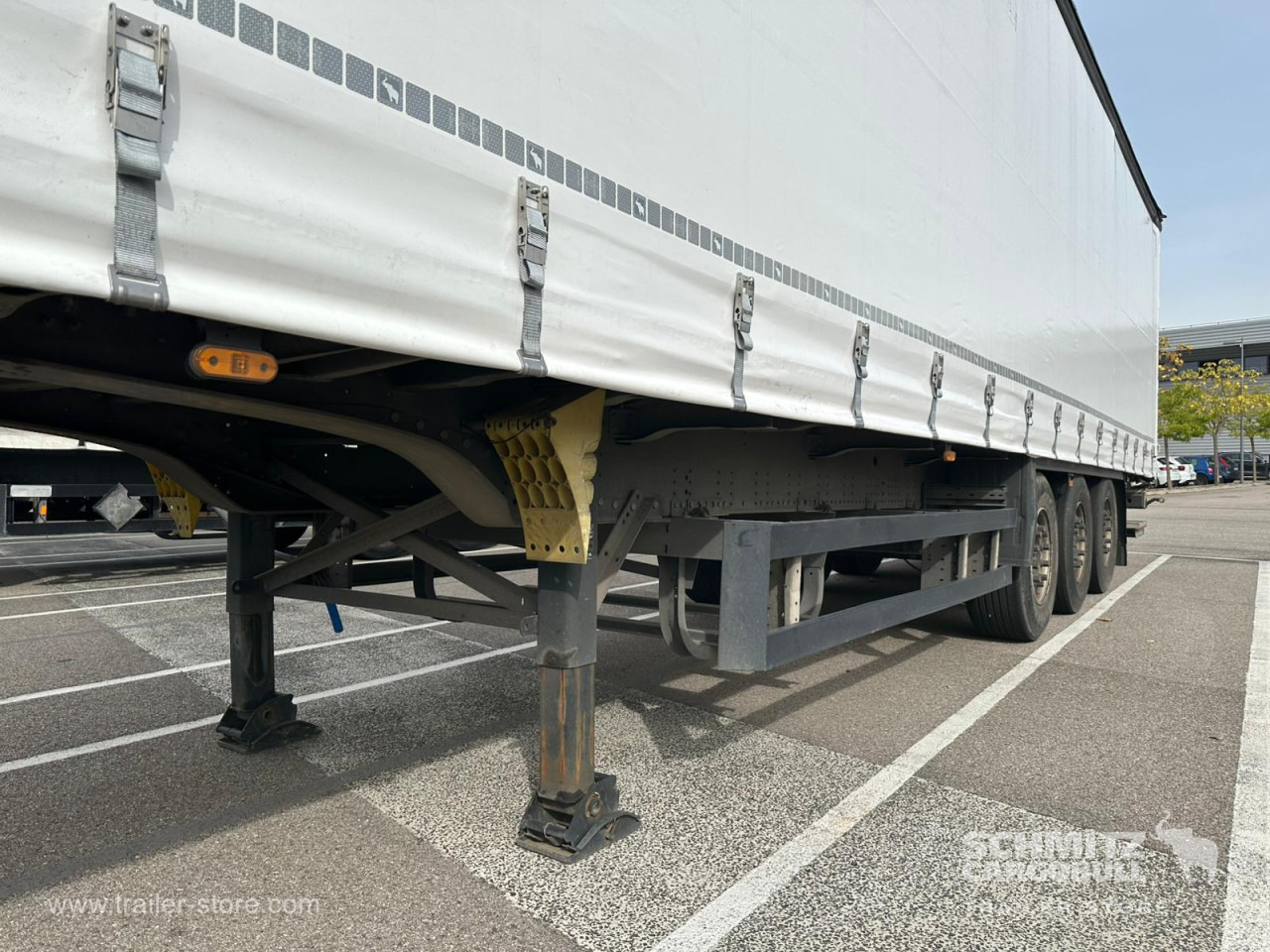 SCHMITZ Curtainsider Standard Taillift - Полуприколка со церада: слика 2 SCHMITZ Curtainsider Standard Taillift - Полуприколка со церада: слика 2