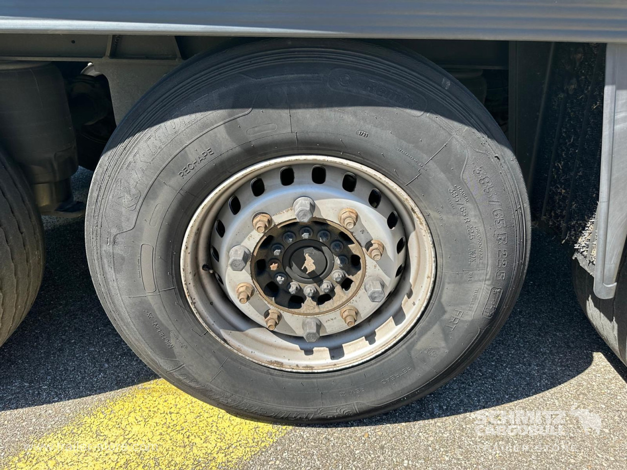 SCHMITZ Reefer Multitemp Double deck Taillift - Изотермална полуприколка: слика 5 SCHMITZ Reefer Multitemp Double deck Taillift - Изотермална полуприколка: слика 5