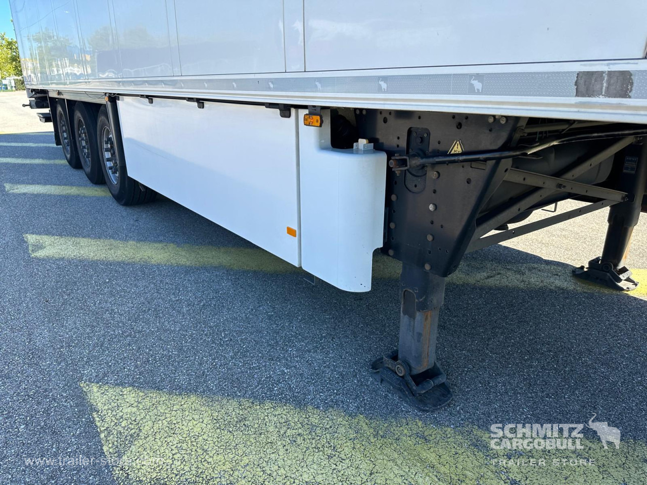 SCHMITZ Reefer Multitemp Double deck Taillift - Изотермална полуприколка: слика 3 SCHMITZ Reefer Multitemp Double deck Taillift - Изотермална полуприколка: слика 3