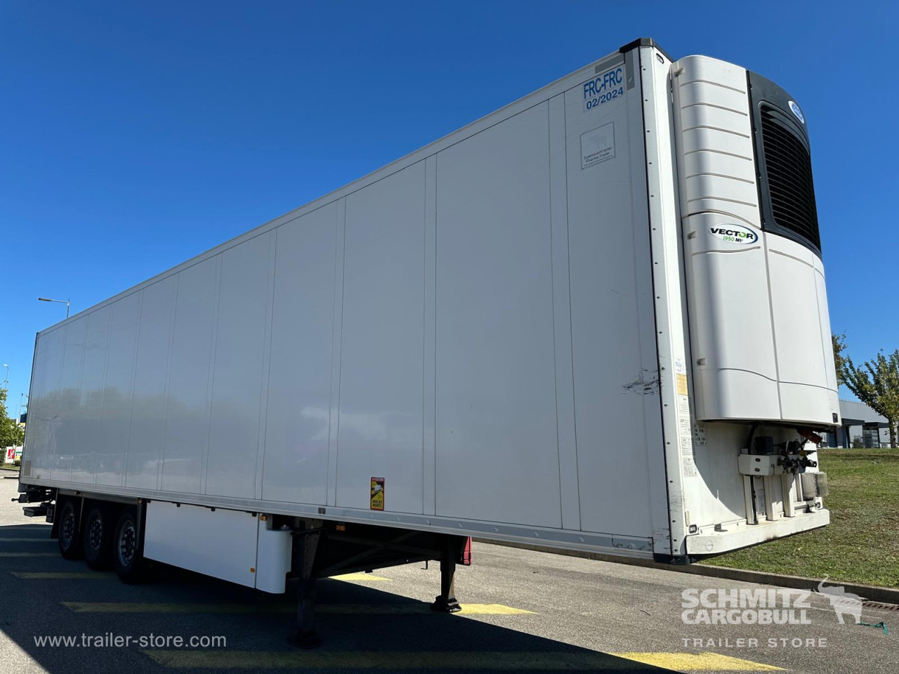 SCHMITZ Reefer Multitemp Double deck Taillift - Изотермална полуприколка: слика 1 SCHMITZ Reefer Multitemp Double deck Taillift - Изотермална полуприколка: слика 1