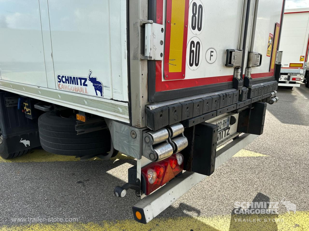SCHMITZ Reefer Standard - Изотермална полуприколка: слика 3 SCHMITZ Reefer Standard - Изотермална полуприколка: слика 3