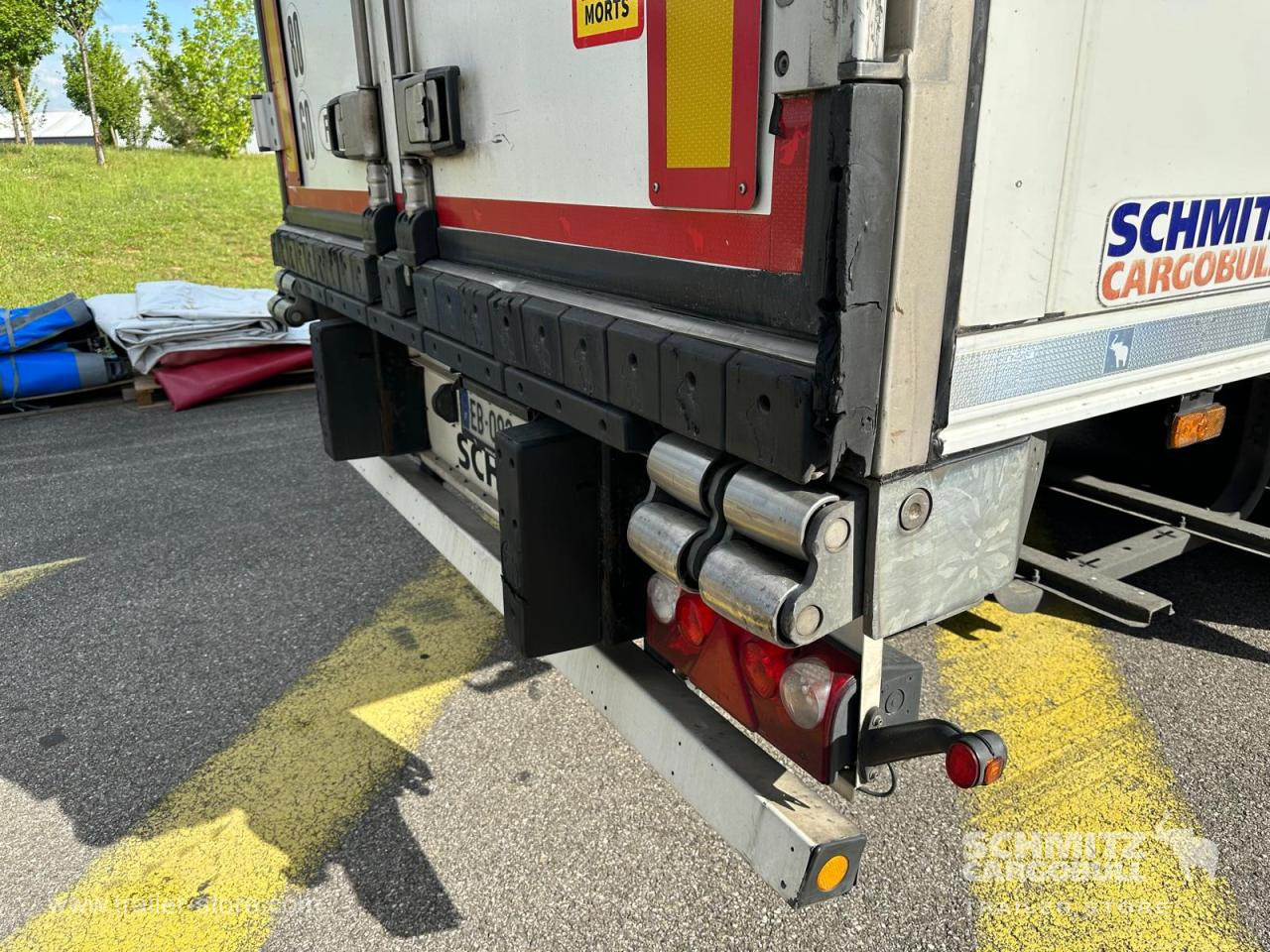SCHMITZ Reefer Standard - Изотермална полуприколка: слика 2 SCHMITZ Reefer Standard - Изотермална полуприколка: слика 2