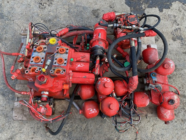 2426877 - O&K L45 - Резервни делови за Градежна машина: слика 5 2426877 - O&K L45 - Резервни делови за Градежна машина: слика 5