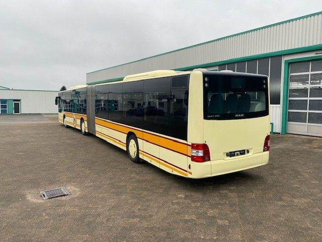 MAN A 23 Lions City Gelenkbus KLIMA 60 Sitze GURTE - Зглобен автобус: слика 3 MAN A 23 Lions City Gelenkbus KLIMA 60 Sitze GURTE - Зглобен автобус: слика 3