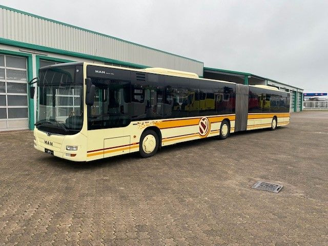 MAN A 23 Lions City Gelenkbus KLIMA 60 Sitze GURTE - Зглобен автобус: слика 2 MAN A 23 Lions City Gelenkbus KLIMA 60 Sitze GURTE - Зглобен автобус: слика 2