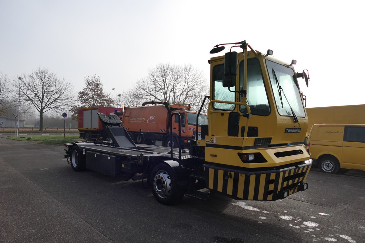 BC 182 Kamag Wiesel WBH 25 Umsetzfahrzeug - Транспортер на контејнер/ Камион со променливо тело: слика 4 BC 182 Kamag Wiesel WBH 25 Umsetzfahrzeug - Транспортер на контејнер/ Камион со променливо тело: слика 4