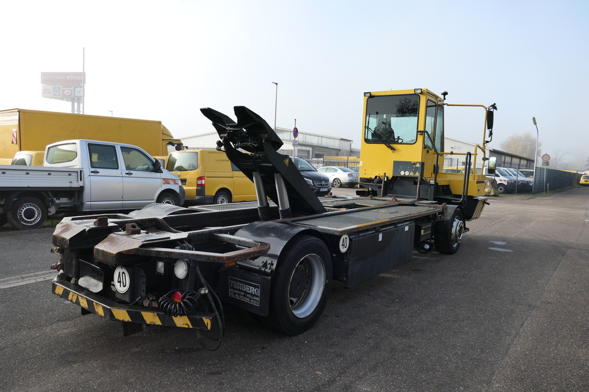 BC 182 Kamag Wiesel WBH 25 Umsetzfahrzeug - Транспортер на контејнер/ Камион со променливо тело: слика 2 BC 182 Kamag Wiesel WBH 25 Umsetzfahrzeug - Транспортер на контејнер/ Камион со променливо тело: слика 2