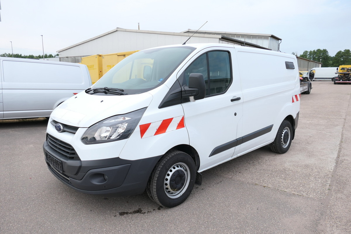 FORD Transit Custom 290 2.0 TDCi KLIMA WERKSTATTEINBA - Мало комбе: слика 2 FORD Transit Custom 290 2.0 TDCi KLIMA WERKSTATTEINBA - Мало комбе: слика 2