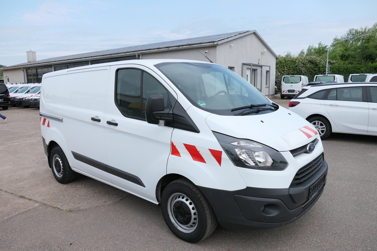 FORD Transit Custom 290 2.0 TDCi KLIMA WERKSTATTEINBA - Мало комбе: слика 2 FORD Transit Custom 290 2.0 TDCi KLIMA WERKSTATTEINBA - Мало комбе: слика 2