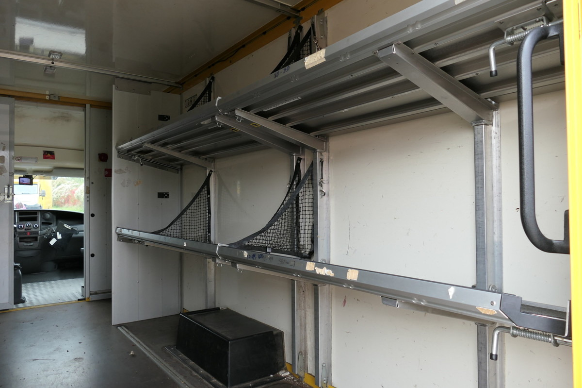 Комбе фургон IVECO Daily 35 S11 C30C AUTOMATIK KAMERA MAXI KAMERA R: слика 8